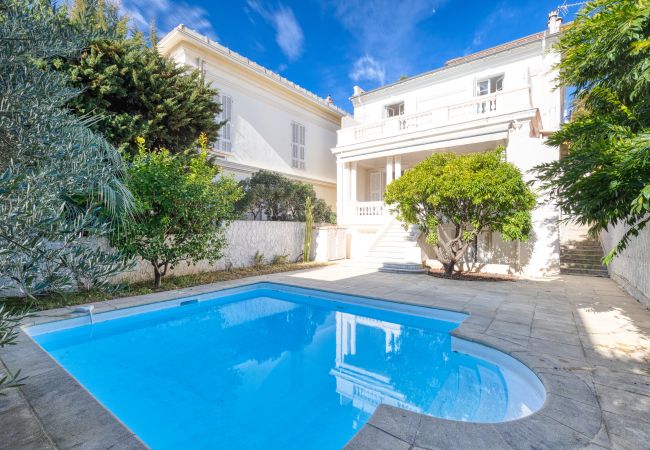 Villa in Nice - Stylish Art Deco villa, 4 Bdrs, Swimming Pool and Garage Villa in Nice - Stylish Art Deco villa, 4 Bdrs, Swimming Pool and Garage