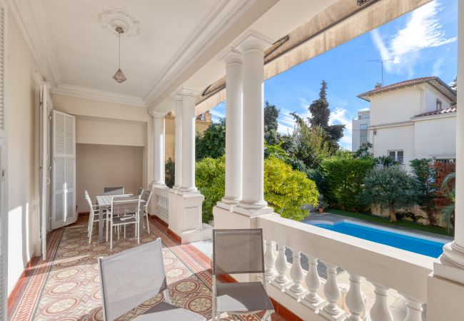 Villa in Nice - Stylish Art Deco villa, 4 Bdrs, Swimming Pool and Garage Villa in Nice - Stylish Art Deco villa, 4 Bdrs, Swimming Pool and Garage