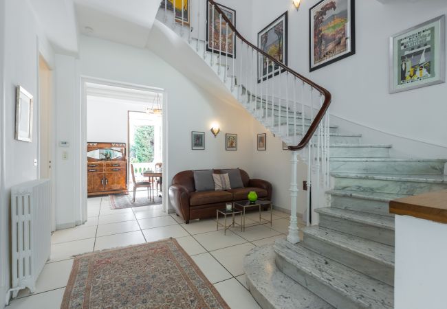 Villa in Nice - Stylish Art Deco villa, 4 Bdrs, Swimming Pool and Garage Villa in Nice - Stylish Art Deco villa, 4 Bdrs, Swimming Pool and Garage