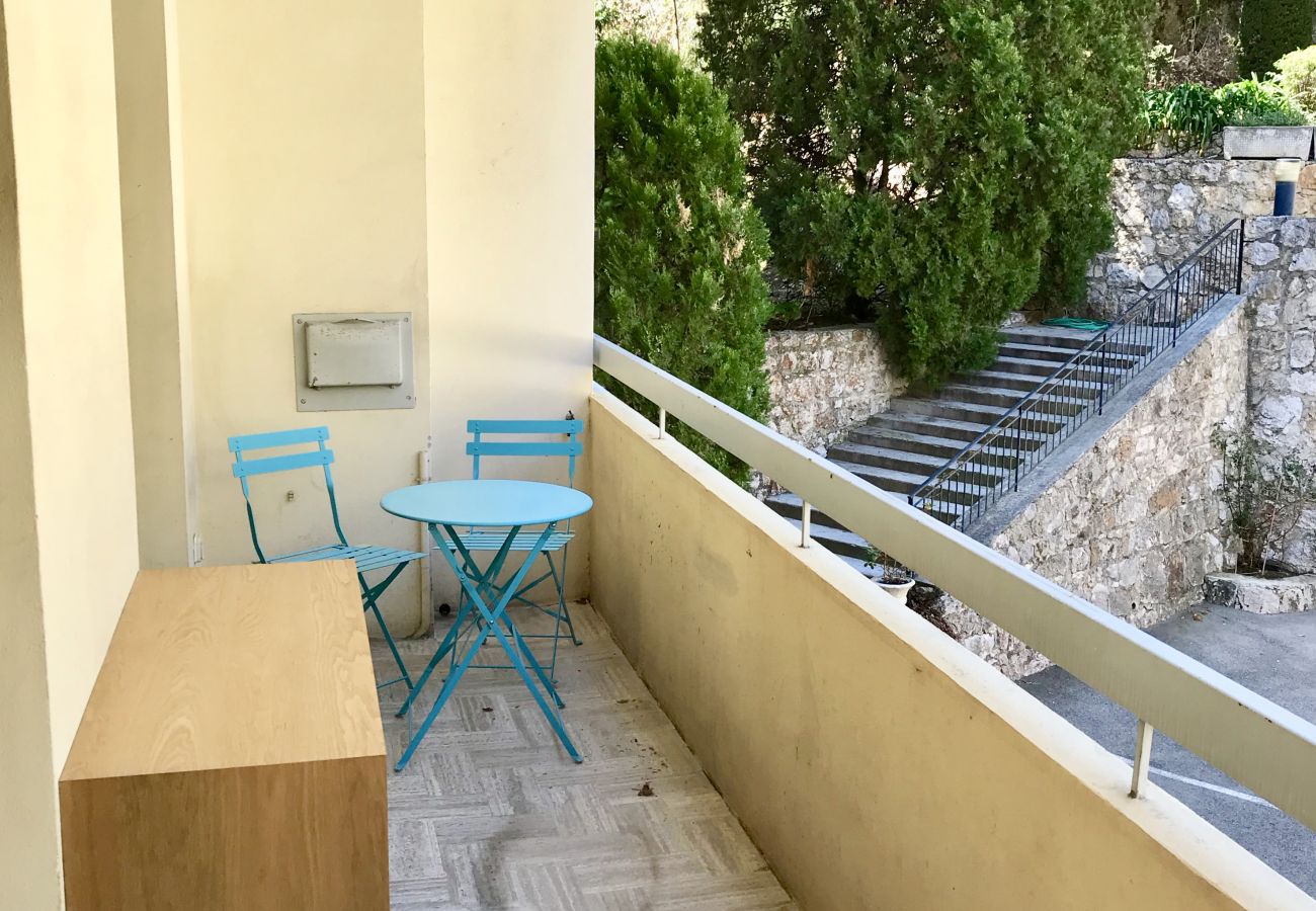 Apartment in Villefranche-sur-Mer - Amazing Sea View 2 Bdrs - Swimming Pool & Garage