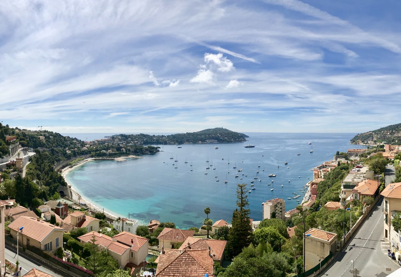 Apartment in Villefranche-sur-Mer - Awesome Sea View 1 Bdr Swimming pool & Garage