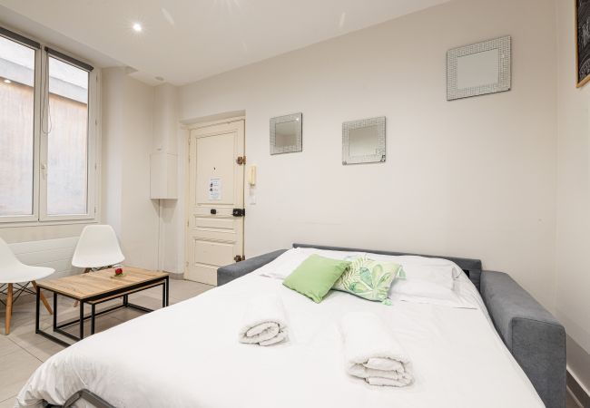 Apartment in Nice - Charming 1 Bdr - Heart of the Old Town Apartment in Nice - Charming 1 Bdr - Heart of the Old Town