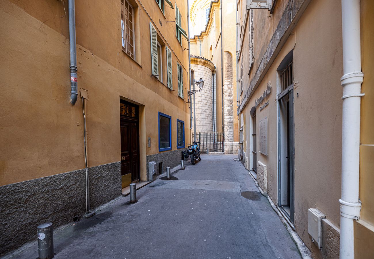 Apartment in Nice - Charming 1 Bdr - Heart of the Old Town