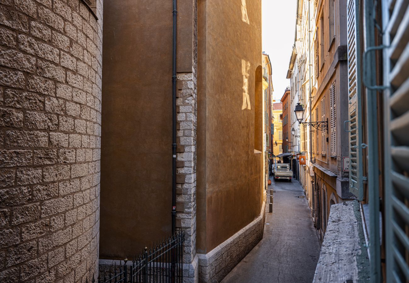 Apartment in Nice - Charming 1 Bdr - Heart of the Old Town