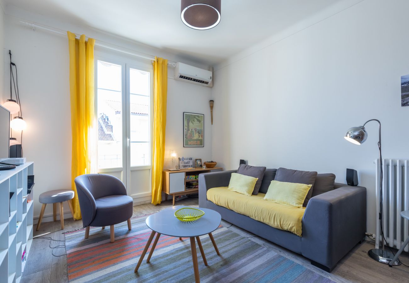 Apartment in Nice - Cosy 2 Bdrs & Terrace near Garibaldi Square