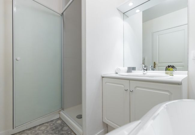 Apartment in Nice - Quiet 1 Bdr between Port & Garibaldi Square Apartment in Nice - Quiet 1 Bdr between Port & Garibaldi Square