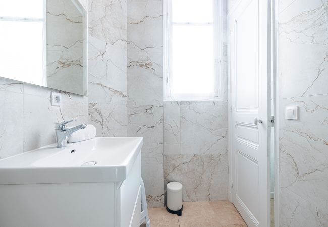 Apartment in Nice - Lovely 2 Bdr in Nice Harbor Apartment in Nice - Lovely 2 Bdr in Nice Harbor