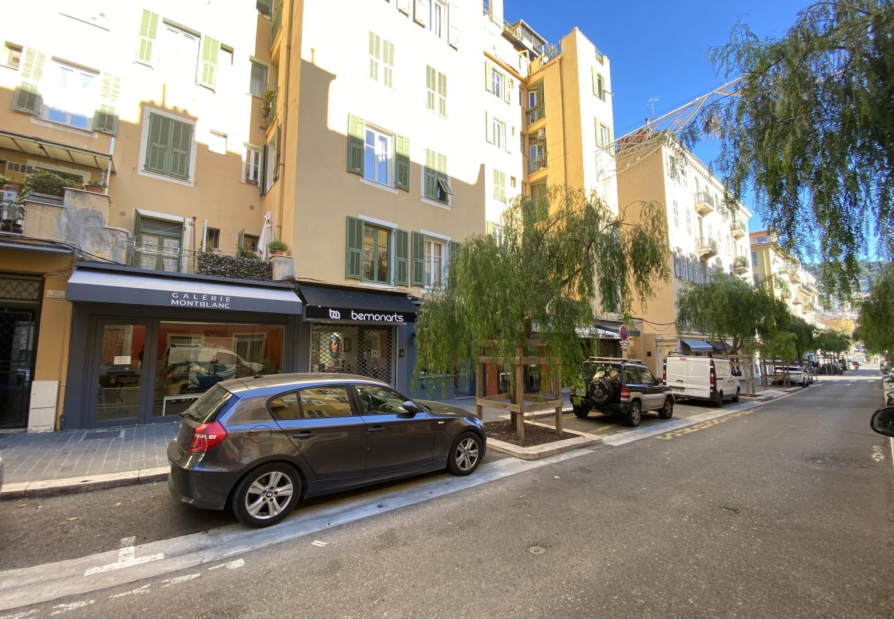 Apartment in Nice - Lovely 2 Bdr in Nice Harbor