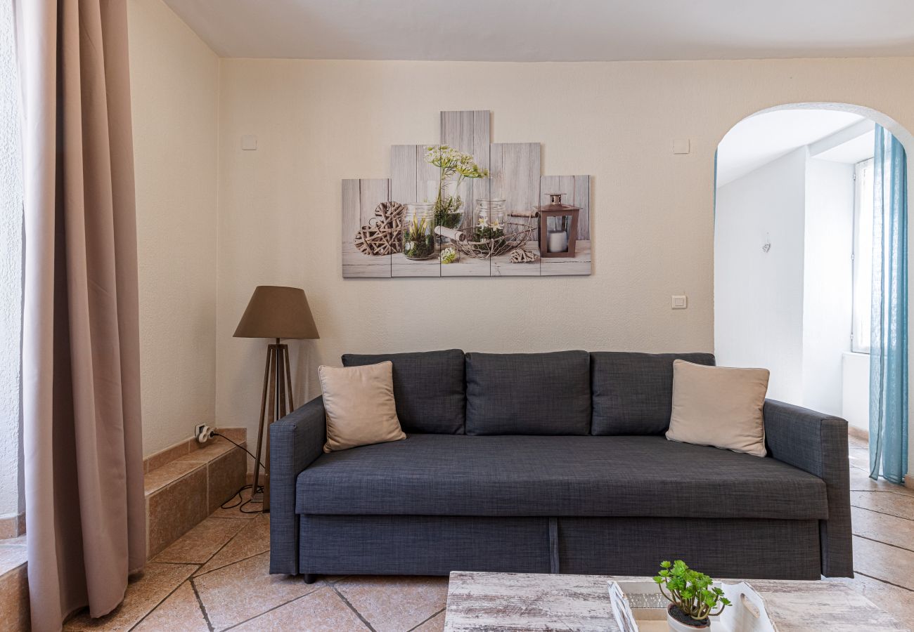 Apartment in Nice - Cozy 1 Bdr at Nice Port with AC