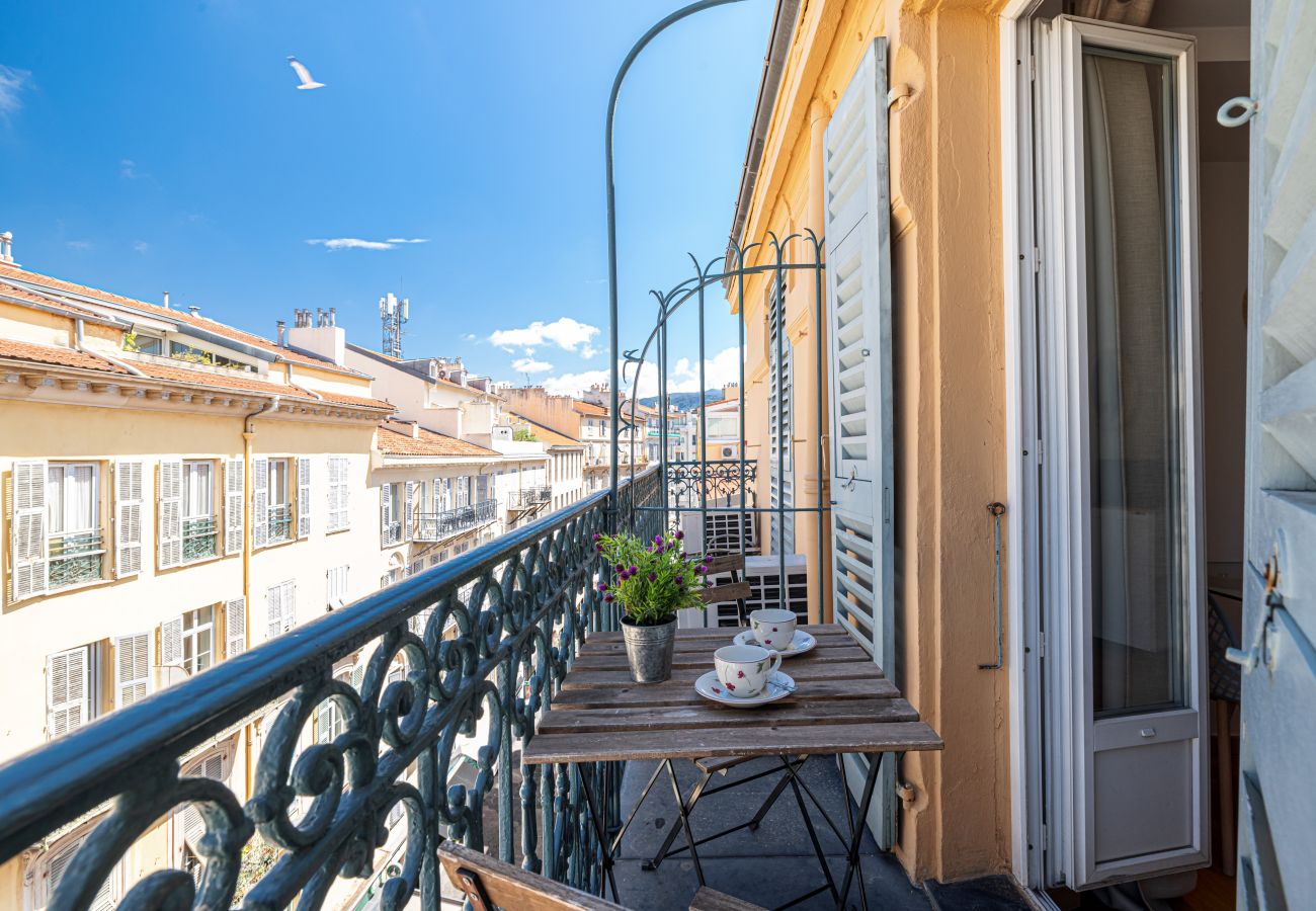 Apartment in Nice - Massena Street - 1 Bdr Duplex with AC & Parking