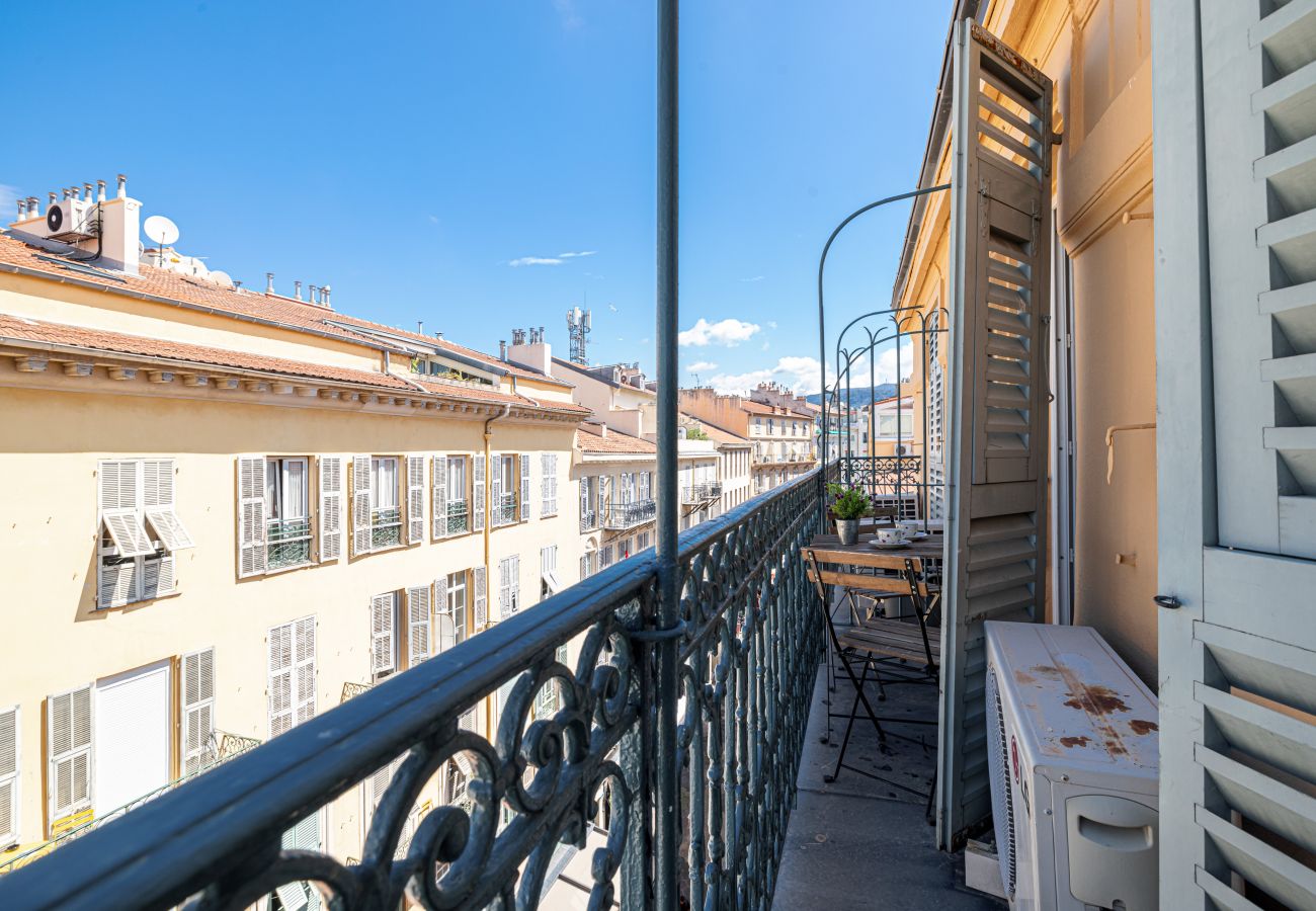 Apartment in Nice - Massena Street - 1 Bdr Duplex with AC & Parking