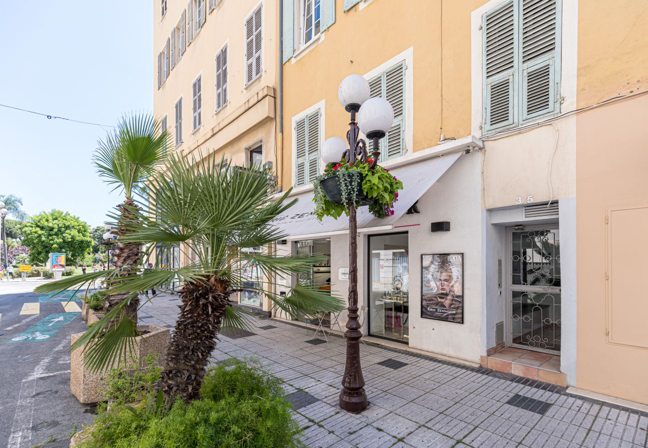 Apartment in Nice - Ultra Central & Charming 1 Bdr - Promenade des Anglais - Carré d'Or