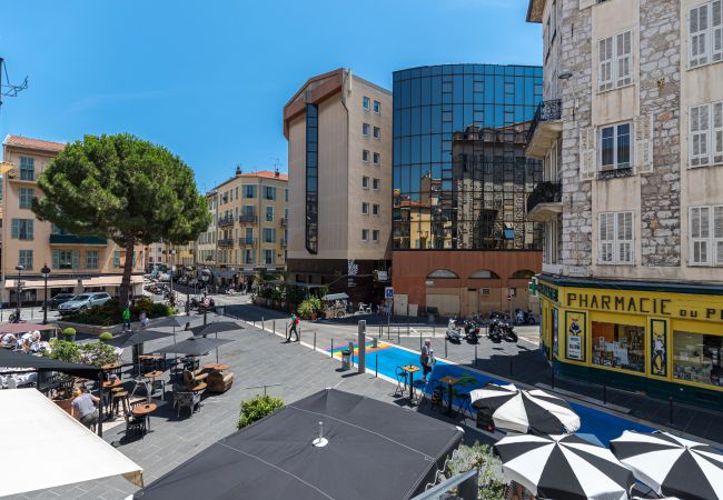Apartment in Nice - Unique Large 3 Bdrs Garden & Parking Place du Pin Apartment in Nice - Unique Large 3 Bdrs Garden & Parking Place du Pin
