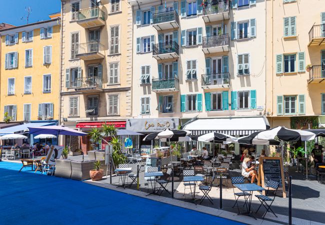 Apartment in Nice - Unique Large 3 Bdrs Garden & Parking Place du Pin Apartment in Nice - Unique Large 3 Bdrs Garden & Parking Place du Pin