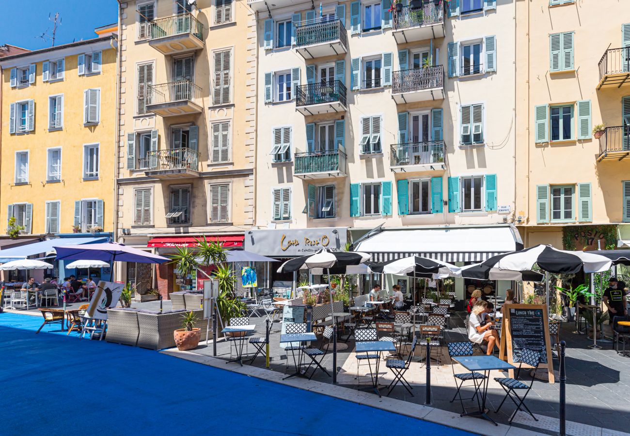 Apartment in Nice - Unique Large 3 Bdrs Garden & Parking - Place du Pin