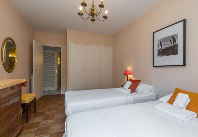 Apartment in Villefranche-sur-Mer - Sea View, Park, Swimming Pool & Tennis - 2 Bdr Apartment in Villefranche-sur-Mer - Sea View, Park, Swimming Pool & Tennis - 2 Bdr