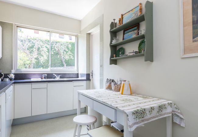 Apartment in Villefranche-sur-Mer - Sea View, Park, Swimming Pool & Tennis - 2 Bdr Apartment in Villefranche-sur-Mer - Sea View, Park, Swimming Pool & Tennis - 2 Bdr