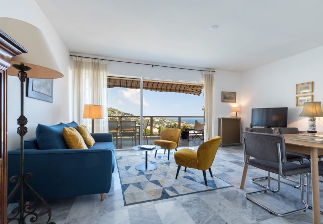 Apartment in Villefranche-sur-Mer - Sea View, Park, Swimming Pool & Tennis - 2 Bdr Apartment in Villefranche-sur-Mer - Sea View, Park, Swimming Pool & Tennis - 2 Bdr