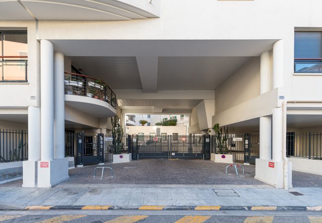 Apartment in Nice - Quiet 1 Bdr Ultra Central & Garage - Masséna - Jean Médecin Apartment in Nice - Quiet 1 Bdr Ultra Central & Garage - Masséna - Jean Médecin