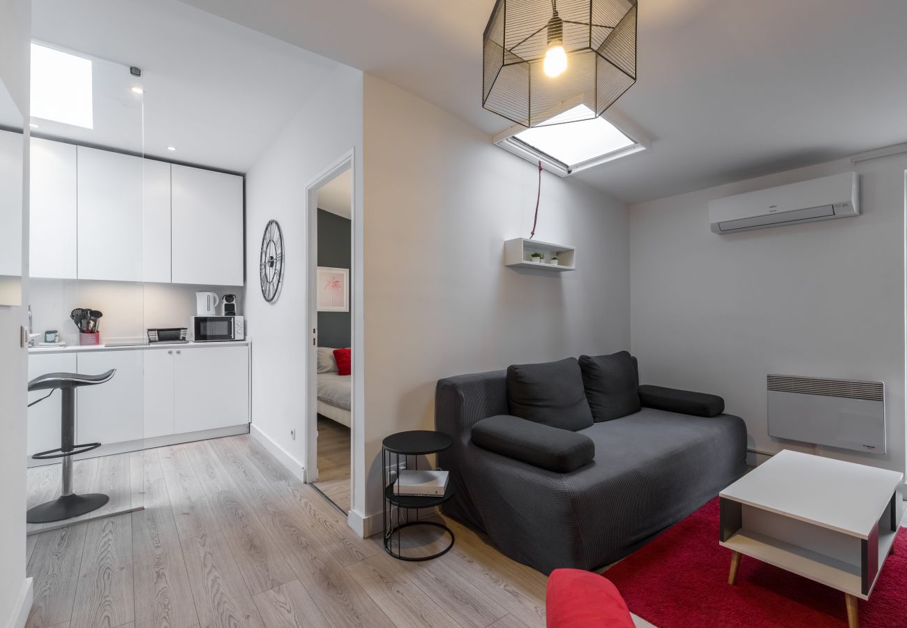 Apartment in Nice - Magenta Square - Ultra Central 1 Bdr - AC