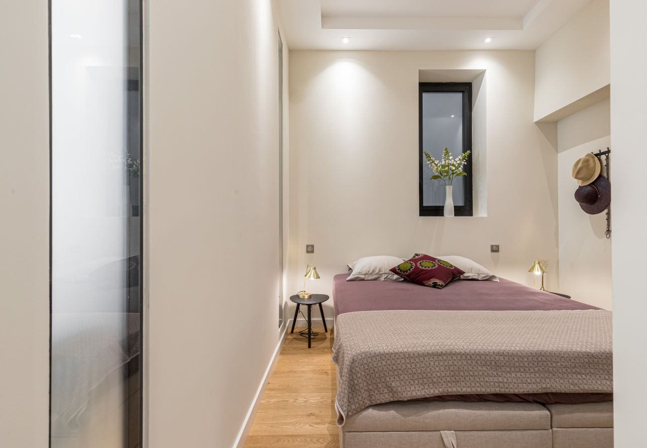 Apartment in Nice - Cozy Cocoon Place du Pin - Quiet Place