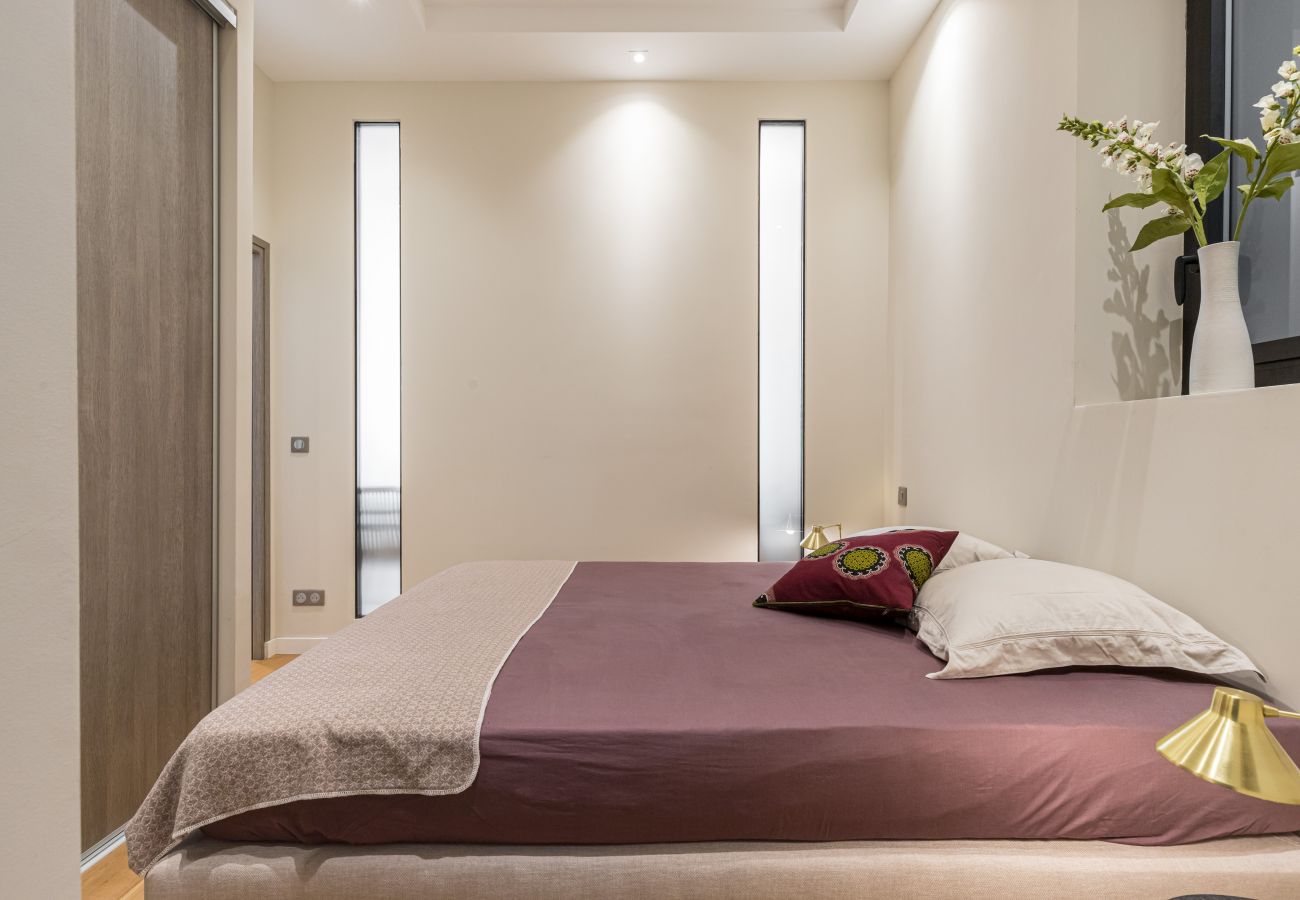 Apartment in Nice - Cozy Cocoon Place du Pin - Quiet Place