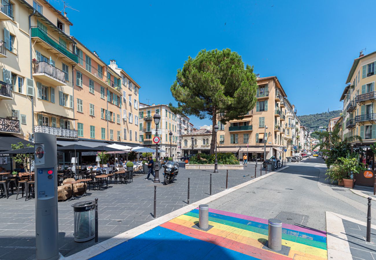 Apartment in Nice - Cozy Cocoon Place du Pin - Quiet Place