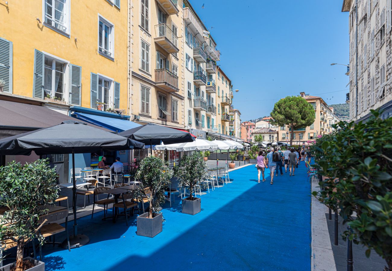 Apartment in Nice - Cozy Cocoon Place du Pin - Quiet Place