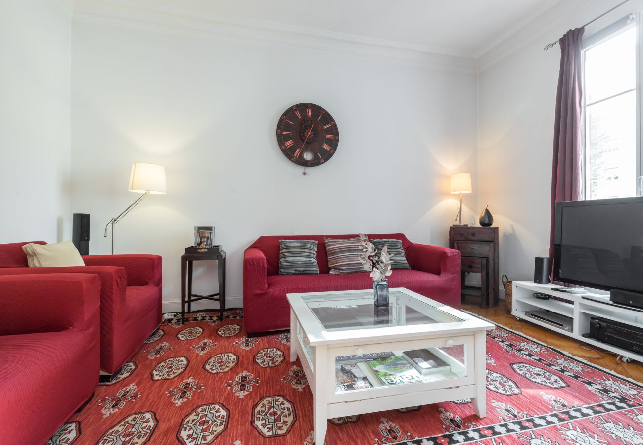 Apartment in Nice - Spacious 2 Bdrs with Garage near Garibaldi