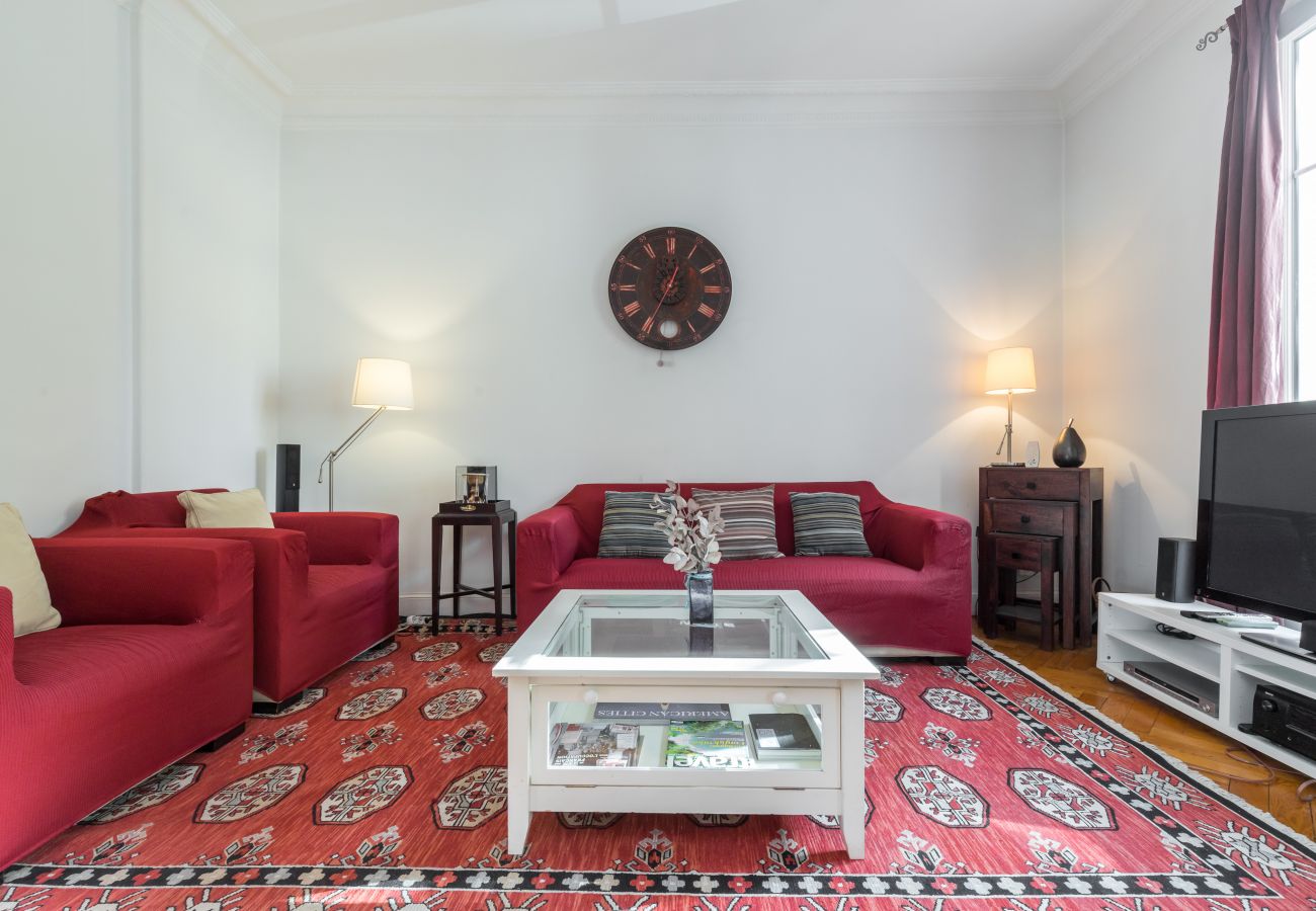 Apartment in Nice - Spacious 2 Bdrs with Garage near Garibaldi