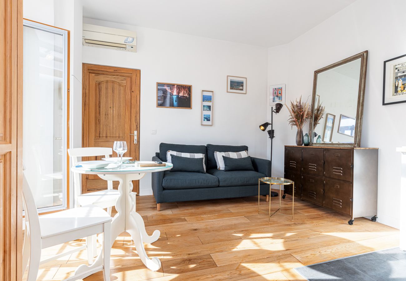 Apartment in Nice - Quiet & Cosy 1 Bdr Downtown – AC & Parking