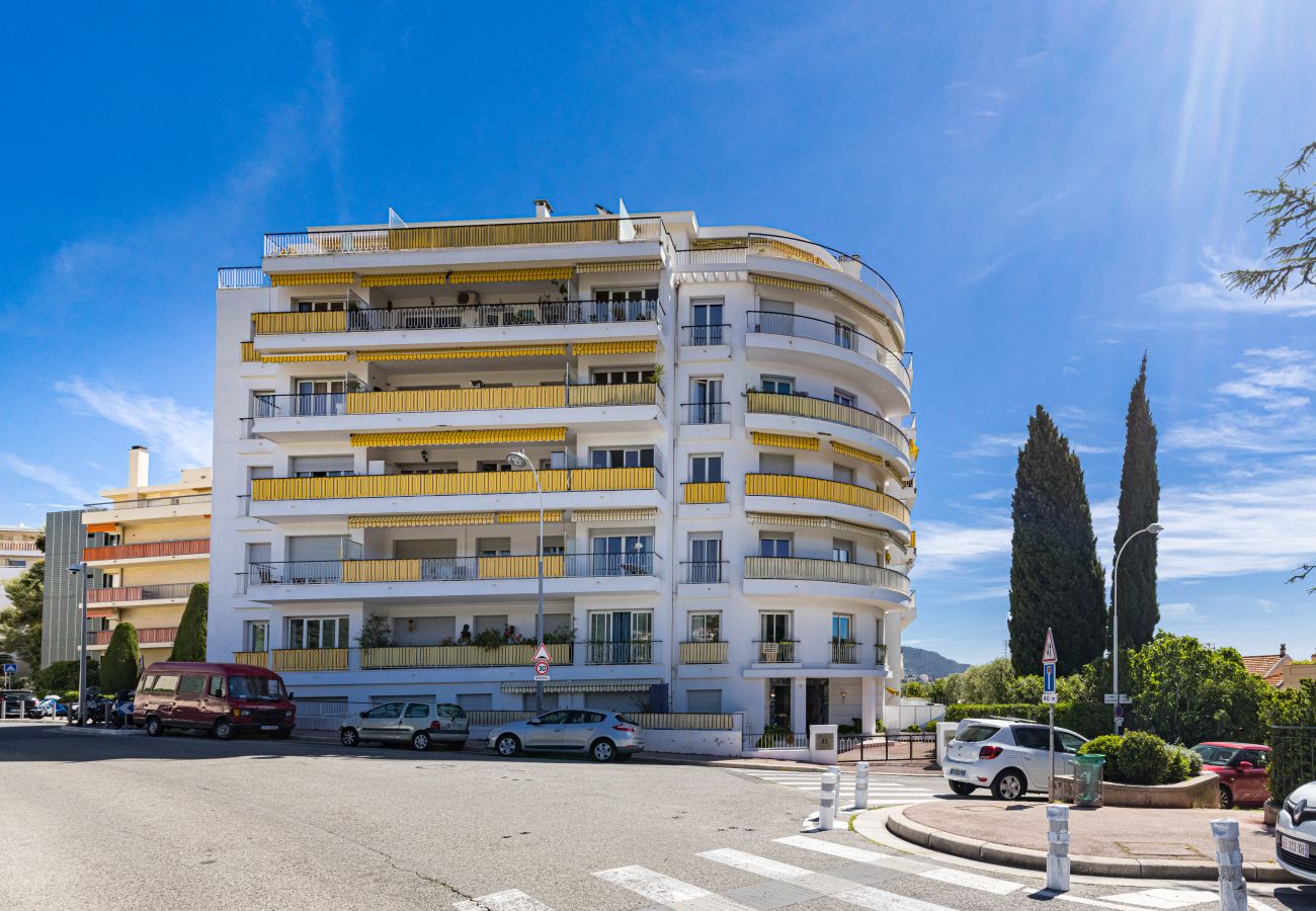 Studio in Nice - Open View - Studio with Garage