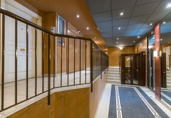 Apartment in Nice - Large Brand New 2 Bdr at Nice Port Apartment in Nice - Large Brand New 2 Bdr at Nice Port