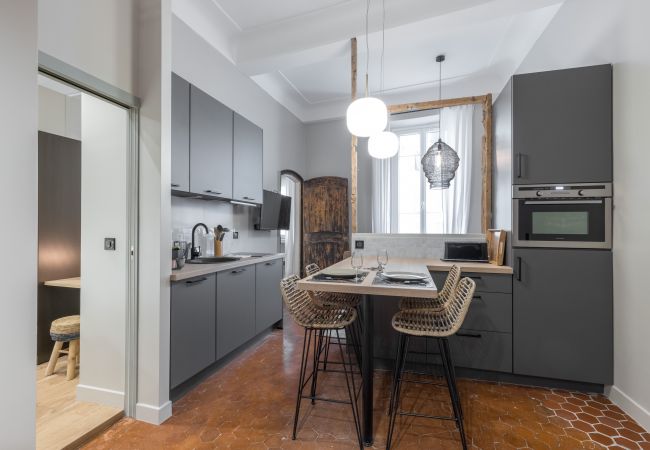 Apartment in Nice - Charming 2 Bdr Old Town - AC Apartment in Nice - Charming 2 Bdr Old Town - AC