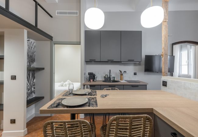 Apartment in Nice - Charming 2 Bdr Old Town - AC Apartment in Nice - Charming 2 Bdr Old Town - AC