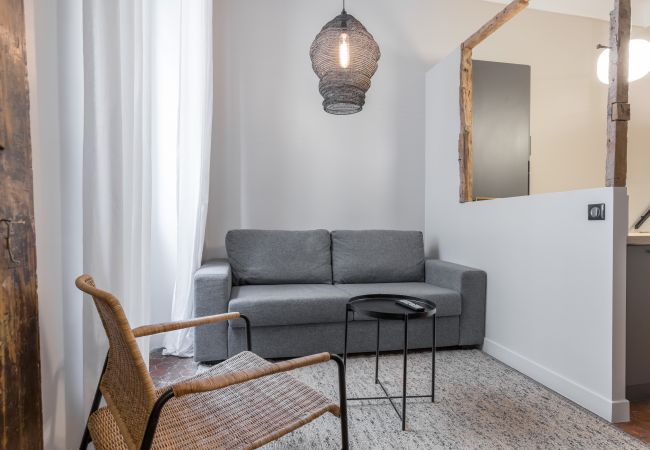 Apartment in Nice - Charming 2 Bdr Old Town - AC Apartment in Nice - Charming 2 Bdr Old Town - AC