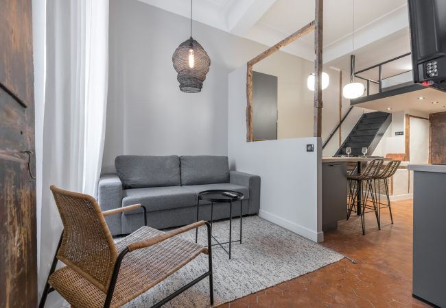 Apartment in Nice - Charming 2 Bdr Old Town - AC Apartment in Nice - Charming 2 Bdr Old Town - AC