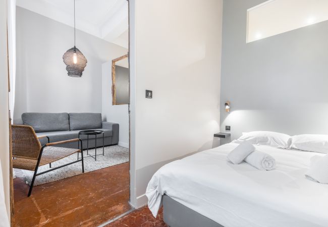 Apartment in Nice - Charming 2 Bdr Old Town - AC Apartment in Nice - Charming 2 Bdr Old Town - AC