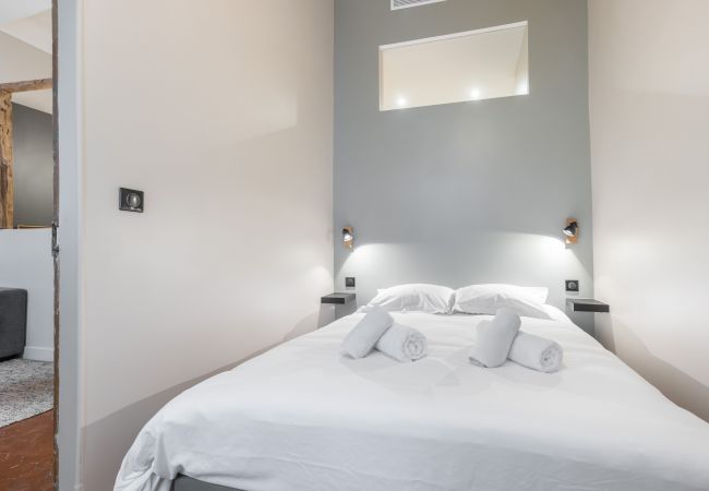 Apartment in Nice - Charming 2 Bdr Old Town - AC Apartment in Nice - Charming 2 Bdr Old Town - AC