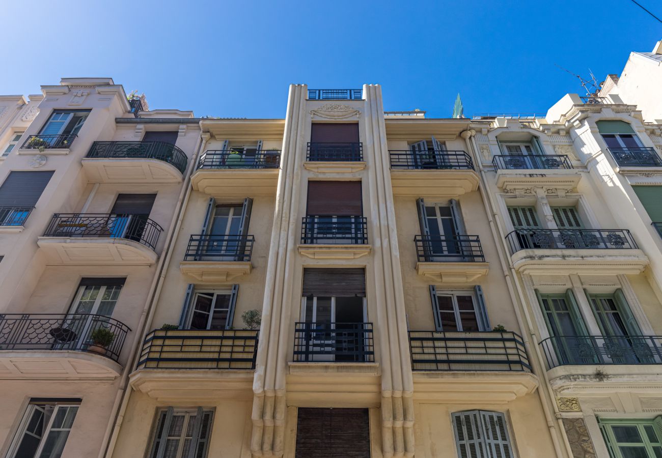 Studio in Nice - Open Sky Terrace Downtown Studio