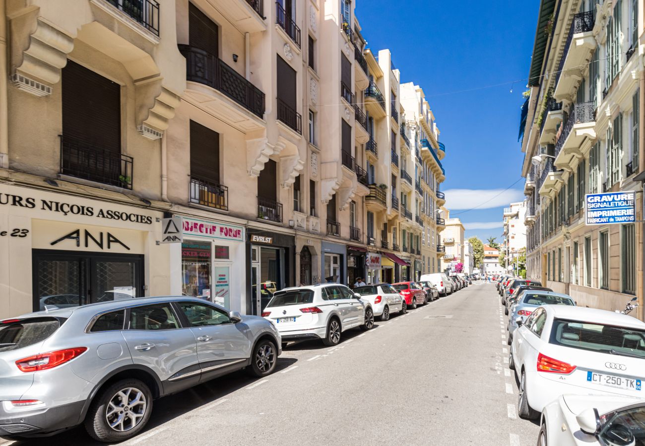 Studio in Nice - Open Sky Terrace Downtown Studio