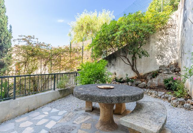 Apartment in Nice - Sea View, Parking & Wide Terraces - Incredible 2 Bdr Apartment in Nice - Sea View, Parking & Wide Terraces - Incredible 2 Bdr