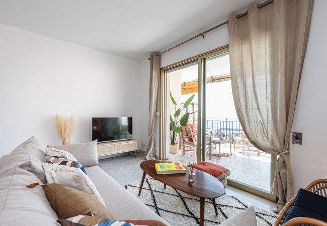 Apartment in Nice - Sea View, Parking & Wide Terraces - Incredible 2 Bdr Apartment in Nice - Sea View, Parking & Wide Terraces - Incredible 2 Bdr