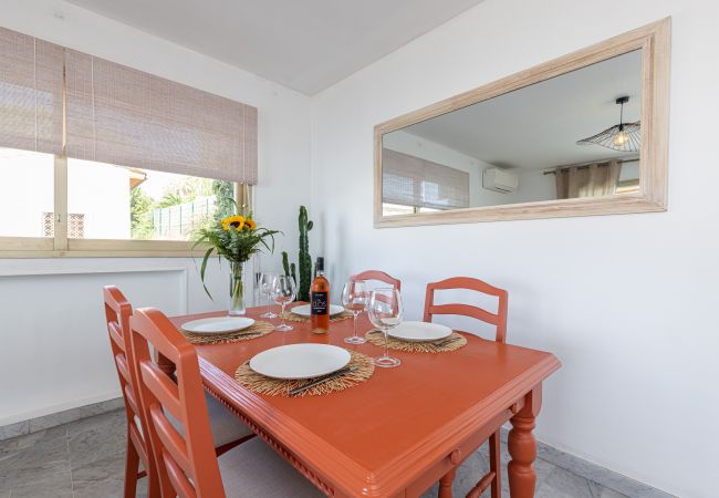 Apartment in Nice - Sea View, Parking & Wide Terraces - Incredible 2 Bdr Apartment in Nice - Sea View, Parking & Wide Terraces - Incredible 2 Bdr