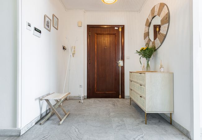 Apartment in Nice - Sea View, Parking & Wide Terraces - Incredible 2 Bdr Apartment in Nice - Sea View, Parking & Wide Terraces - Incredible 2 Bdr