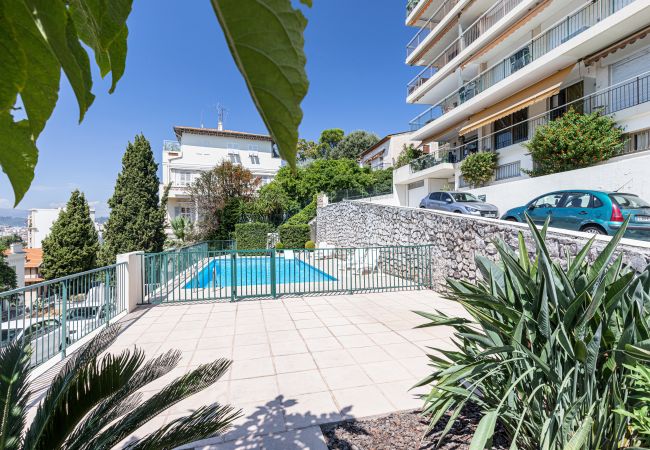 Apartment in Nice - Sea View, Parking & Wide Terraces - Incredible 2 Bdr Apartment in Nice - Sea View, Parking & Wide Terraces - Incredible 2 Bdr