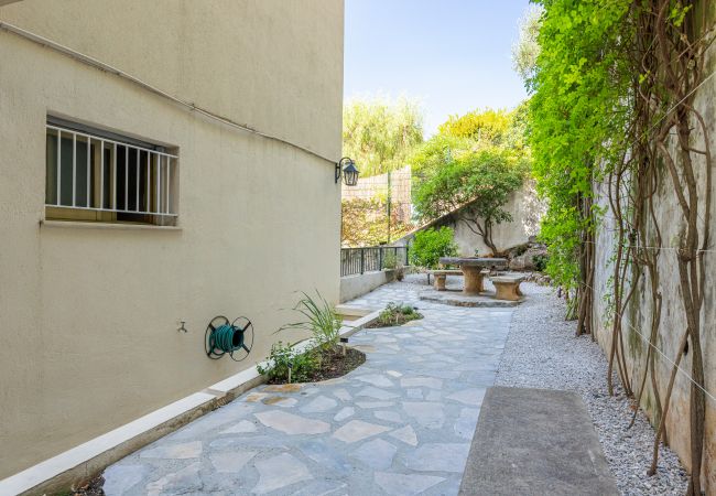 Apartment in Nice - Sea View, Parking & Wide Terraces - Incredible 2 Bdr Apartment in Nice - Sea View, Parking & Wide Terraces - Incredible 2 Bdr
