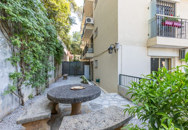 Apartment in Nice - Sea View, Parking & Wide Terraces - Incredible 2 Bdr Apartment in Nice - Sea View, Parking & Wide Terraces - Incredible 2 Bdr