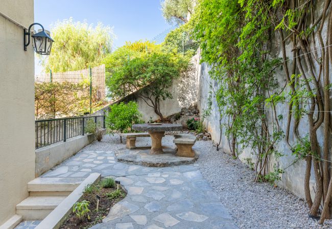 Apartment in Nice - Sea View, Parking & Wide Terraces - Incredible 2 Bdr Apartment in Nice - Sea View, Parking & Wide Terraces - Incredible 2 Bdr