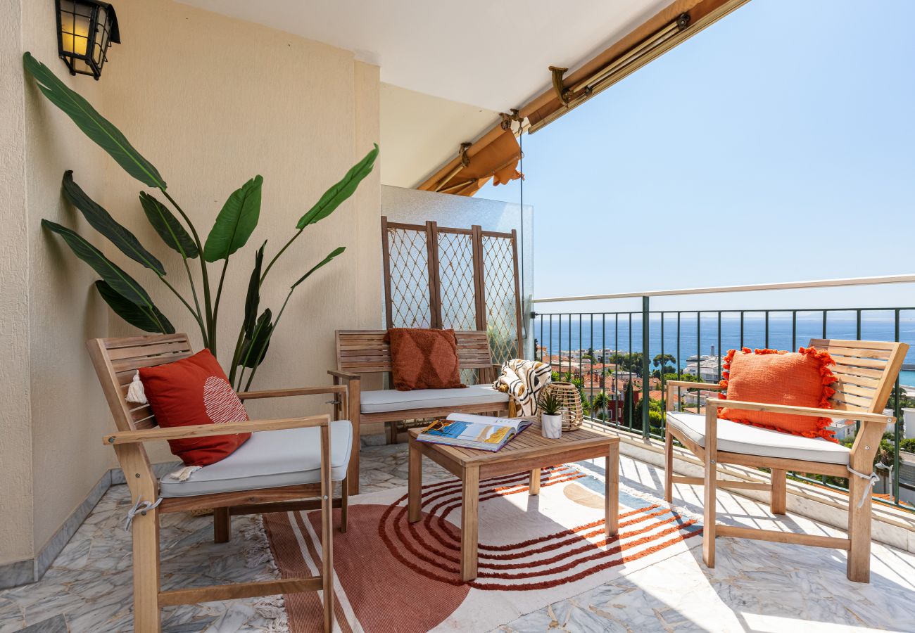 Apartment in Nice - Sea View, Parking & Wide Terraces - Incredible 2 Bdr